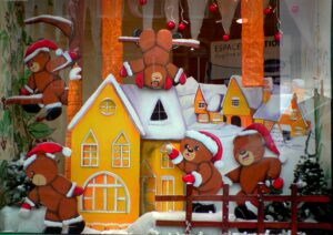 Petits ours dans la neige