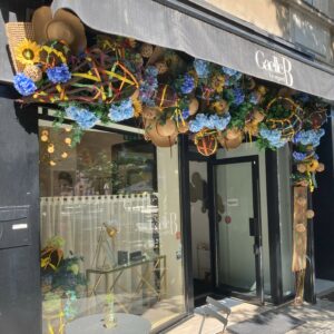 CHAPEAUX de PAILLE et fleurs dete scaled
